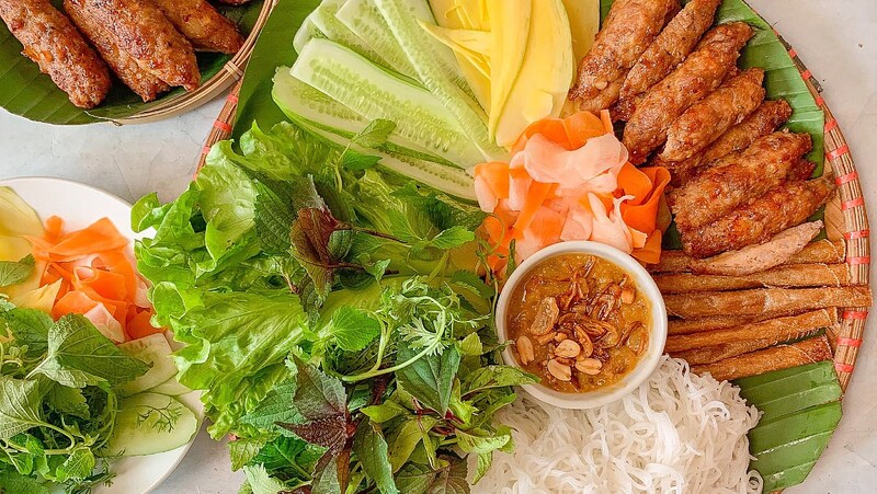 Top 13 quán nem lụi Nha Trang ngon khó cưỡng