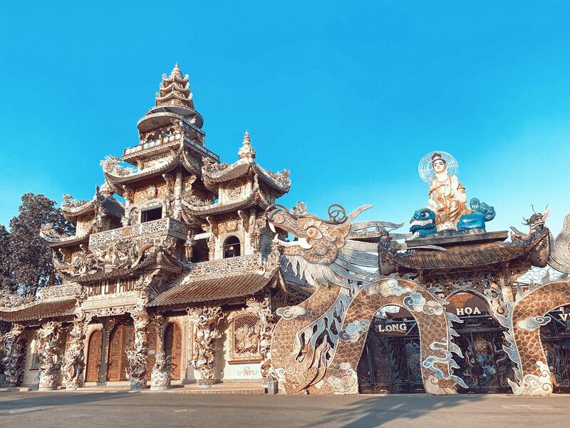 Chùa Ve Chai Đà Lạt - Địa điểm du lịch tâm linh cực hot tại Đà Lạt 2023